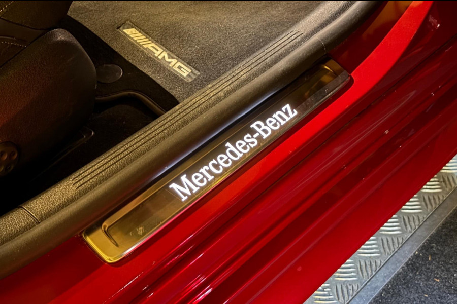 Mercedes-Benz C-Klasse Estate 300 e AMG Line - Stoelventilatie - Memory - Distronic - HUD - Volleer - Stuurverwarming - Trekhaak -