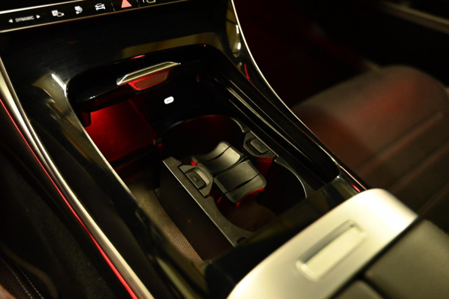 Mercedes-Benz C-Klasse Estate 300 e AMG Line - Stoelventilatie - Memory - Distronic - HUD - Volleer - Stuurverwarming - Trekhaak -