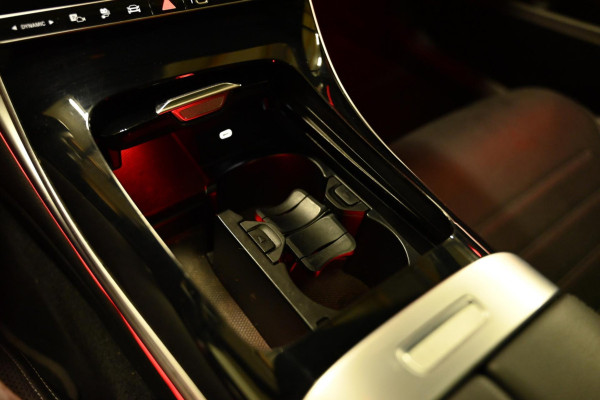 Mercedes-Benz C-Klasse Estate 300 e AMG Line - Stoelventilatie - Memory - Distronic - HUD - Volleer - Stuurverwarming - Trekhaak -