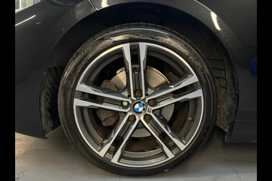 BMW 1-serie 118i High Executive M Sport Pano|M Seat|Sfeer