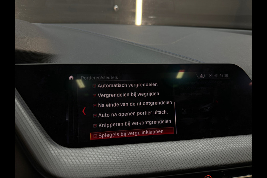 BMW 1-serie 118i High Executive M Sport Pano|M Seat|Sfeer