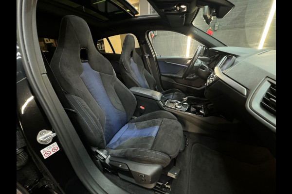 BMW 1-serie 118i High Executive M Sport Pano|M Seat|Sfeer