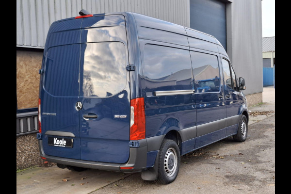Mercedes-Benz Sprinter 311 CDI GB L2 FWD Functional 3.5T 311 CDI L2H2 / AIRCO / CAMERA / 3 ZITS / DEALER ONDERHOUDEN / NAVI