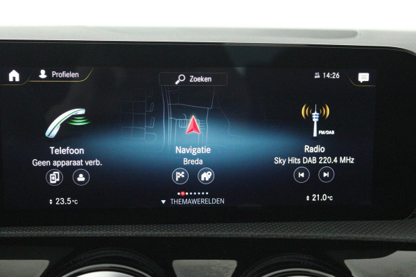 Mercedes-Benz A-Klasse 250 e Premium Plus (PANORAMADAK, STOELVERWARMING, ELEKTR STOELEN, CAMERA, SFEERVERLICHTING, SENSOREN)