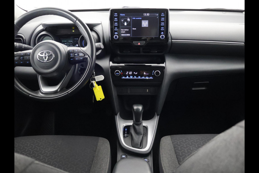 Toyota Yaris Cross 1.5 HYBRID BI-TONE PACK GARANTIE 11-2033 BIJNA 2024.CLIMA.CRUISE ADAPTIEF. PARKEER CAMERA.