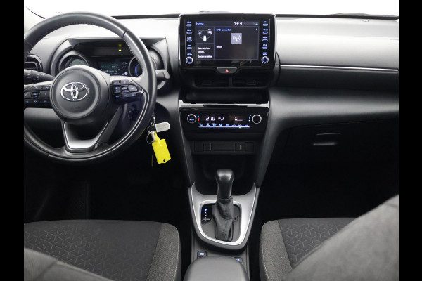 Toyota Yaris Cross 1.5 HYBRID BI-TONE PACK GARANTIE 11-2033 BIJNA 2024.CLIMA.CRUISE ADAPTIEF. PARKEER CAMERA.