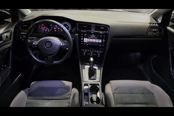 Volkswagen Golf 1.4 TSI Highline Business R | Dsg | Dodehoek | Carplay | Camera