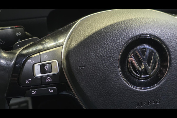 Volkswagen Golf 1.4 TSI Highline Business R | Dsg | Dodehoek | Carplay | Camera
