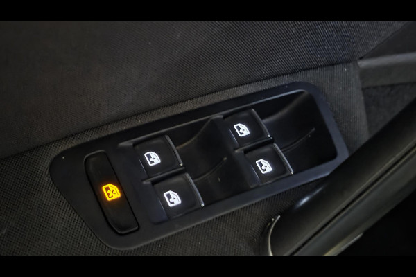 Volkswagen Golf 1.4 TSI Highline Business R | Dsg | Dodehoek | Carplay | Camera