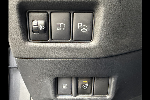 Toyota C-HR 2.0 Hybrid Dynamic | BSM | PDC V+A | Rijklaar!!