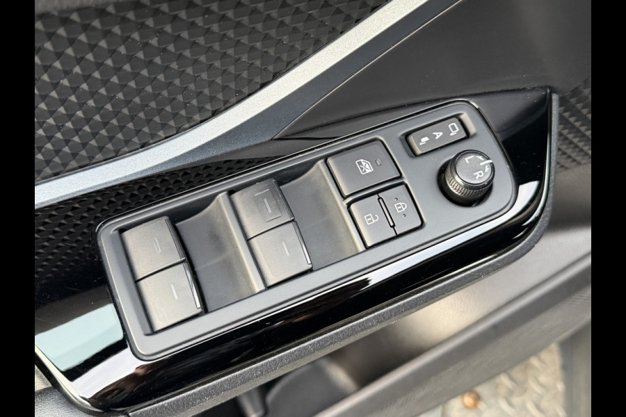 Toyota C-HR 2.0 Hybrid Dynamic | BSM | PDC V+A | Rijklaar!!