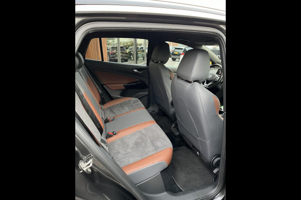 Volkswagen ID.4 First 77 kWh First edition Navigatie Camera Stoelverw.