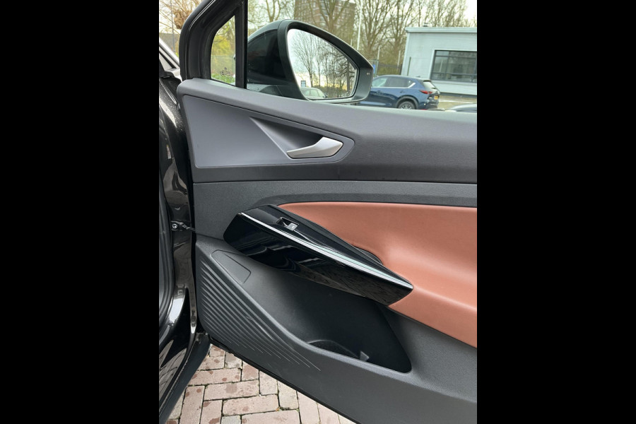Volkswagen ID.4 First 77 kWh First edition Navigatie Camera Stoelverw.
