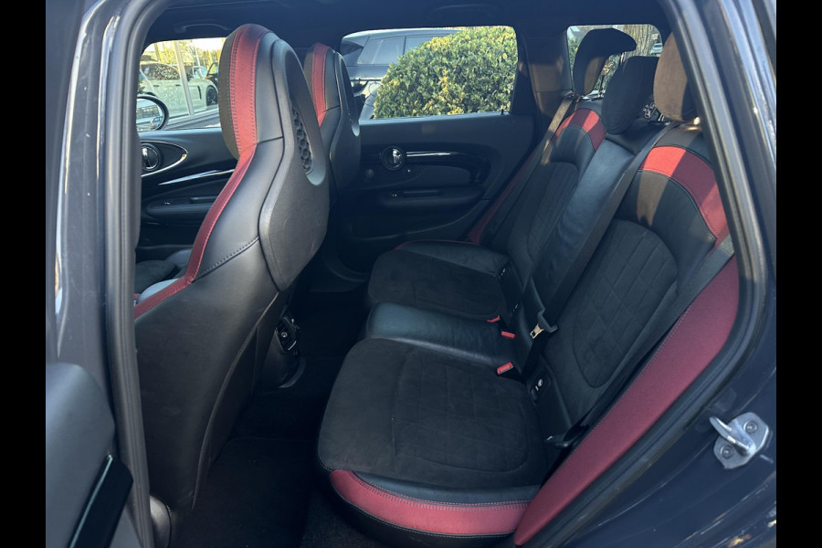 MINI Clubman 2.0 Cooper S Chili Serious Business JCW Panoramadak Harman/Kardon Keyless Cruise Stoelverw. John Cooper Works 18''LM