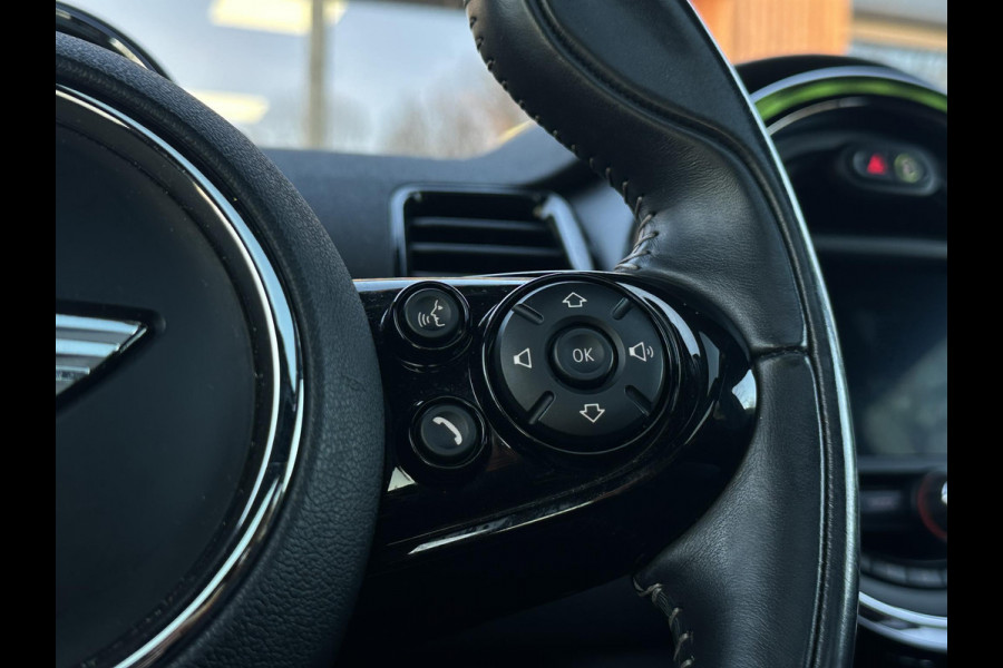 MINI Clubman 2.0 Cooper S Chili Serious Business JCW Panoramadak Harman/Kardon Keyless Cruise Stoelverw. John Cooper Works 18''LM