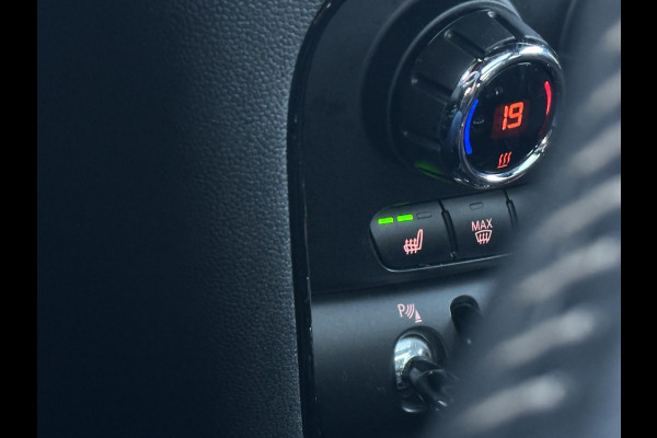 MINI Clubman 2.0 Cooper S Chili Serious Business JCW Panoramadak Harman/Kardon Keyless Cruise Stoelverw. John Cooper Works 18''LM