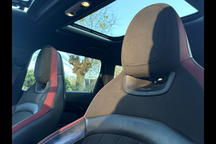 MINI Clubman 2.0 Cooper S Chili Serious Business JCW Panoramadak Harman/Kardon Keyless Cruise Stoelverw. John Cooper Works 18''LM