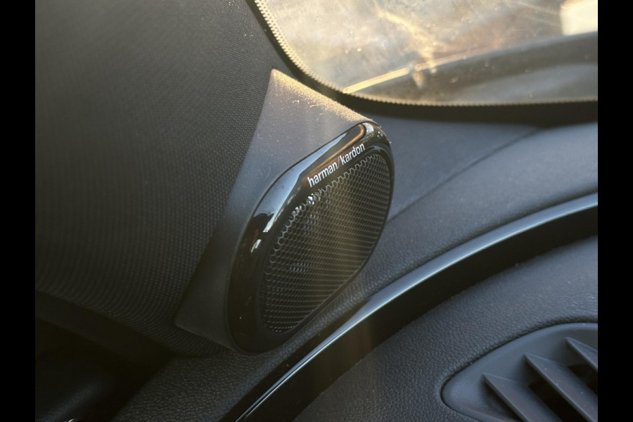 MINI Clubman 2.0 Cooper S Chili Serious Business JCW Panoramadak Harman/Kardon Keyless Cruise Stoelverw. John Cooper Works 18''LM