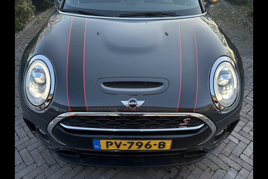 MINI Clubman 2.0 Cooper S Chili Serious Business JCW Panoramadak Harman/Kardon Keyless Cruise Stoelverw. John Cooper Works 18''LM