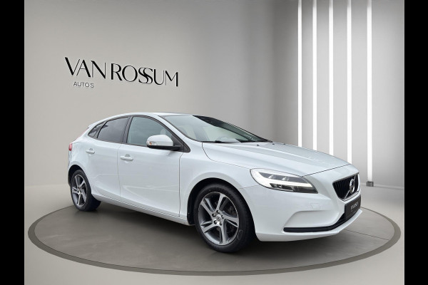 Volvo V40 2.0 T2 Kinetic | Camera + Sensoren | Navigatie | L.M.Velg | 17"Velg | Led koplampen |