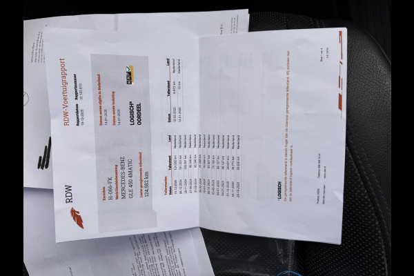 Mercedes-Benz GLE 450 4MATIC Premium Plus AMG Luchtvering Pano Treeplanken Navi Burmeister 22”