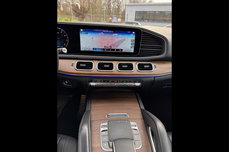Mercedes-Benz GLE 450 4MATIC Premium Plus AMG Luchtvering Pano Treeplanken Navi Burmeister 22”