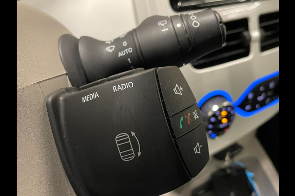 Renault ZOE R90 Entry 22 kWh (EX ACCU)|NAVIGATIE|CRUISE CONTROL|AIRCO|5-DEURS|AUTOMAAT|BLUETOOTH|ELEK.RAMEN+SPIEGELS|PARKEERSENSOR
