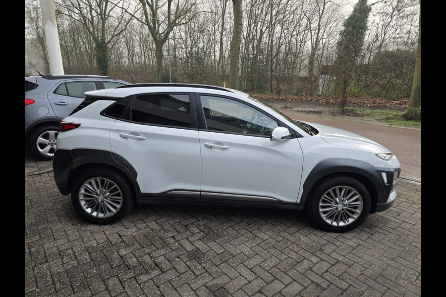 Hyundai Kona 1.0T Comfort | 1E EIGENAAR | 12MND GARANTIE | STOELVERWARMING | NAVI | CAMERA | CRUISE