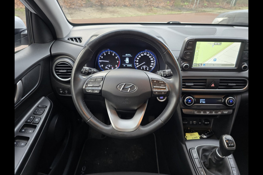 Hyundai Kona 1.0T Comfort | 1E EIGENAAR | 12MND GARANTIE | STOELVERWARMING | NAVI | CAMERA | CRUISE