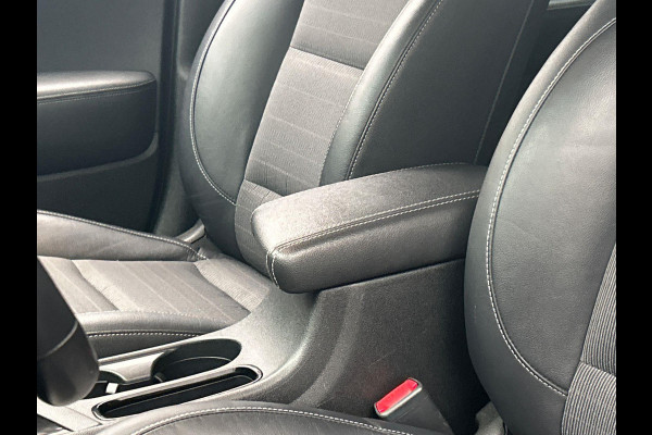 Kia Niro 1.6 GDi Hybrid DynamicLine Origineel NL Trekhaak Apple/Carplay Camera