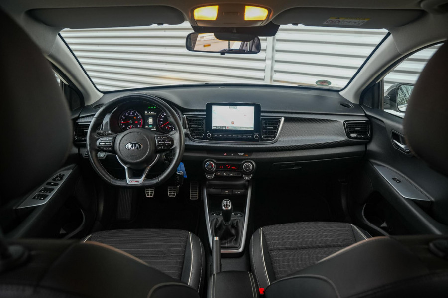 Kia Rio GT line Camera Navigatie Cruise Stuurverw. Stoelverw. Climate Control