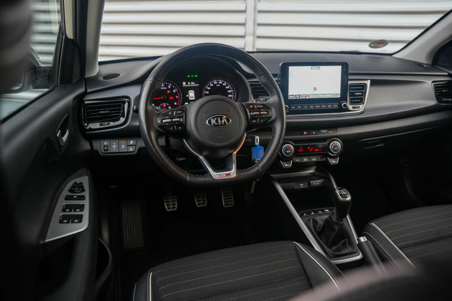Kia Rio GT line Camera Navigatie Cruise Stuurverw. Stoelverw. Climate Control