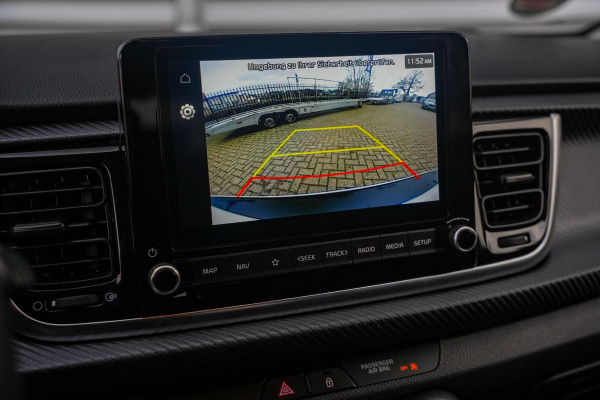 Kia Rio GT line Camera Navigatie Cruise Stuurverw. Stoelverw. Climate Control