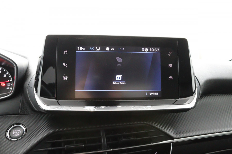 Peugeot 208 1.2 Allure*AUTOM.*ECC*CRUISE*NAVI*CAM*CARPLAY.*