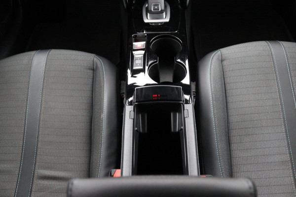 Peugeot 208 1.2 Allure*AUTOM.*ECC*CRUISE*NAVI*CAM*CARPLAY.*