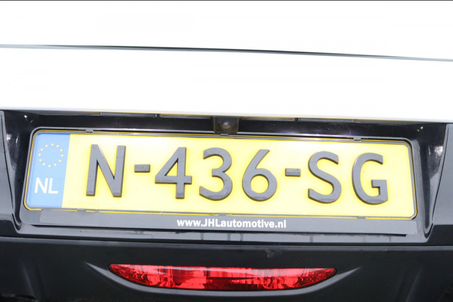 Peugeot 208 1.2 Allure*AUTOM.*ECC*CRUISE*NAVI*CAM*CARPLAY.*