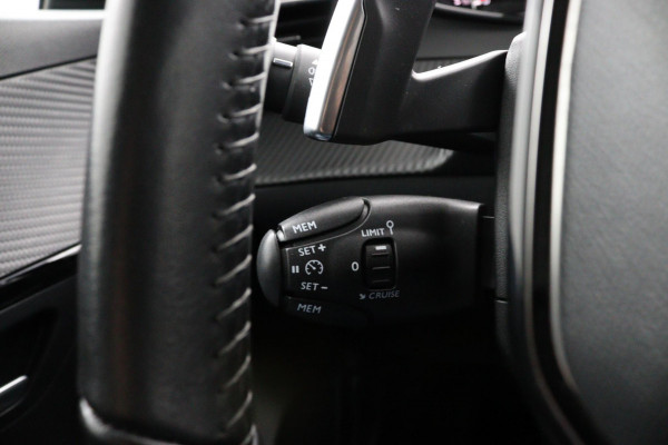 Peugeot 208 1.2 Allure*AUTOM.*ECC*CRUISE*NAVI*CAM*CARPLAY.*