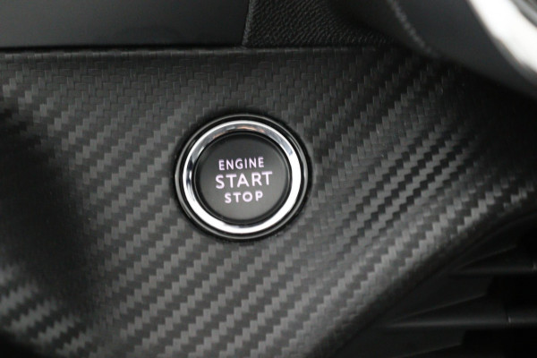 Peugeot 208 1.2 Allure*AUTOM.*ECC*CRUISE*NAVI*CAM*CARPLAY.*