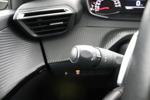 Peugeot 208 1.2 Allure*AUTOM.*ECC*CRUISE*NAVI*CAM*CARPLAY.*