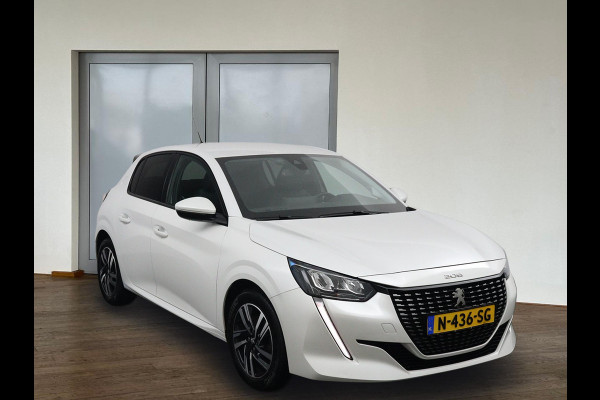 Peugeot 208 1.2 Allure*AUTOM.*ECC*CRUISE*NAVI*CAM*CARPLAY.*