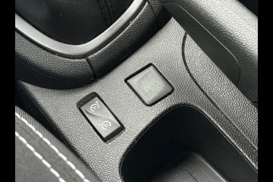 Renault Clio BWJ 2017 | 0.9 TCe 90PK Limited | CLIMA | NAVI | PRIVACY GLASS | PDC | LICHTMETAAL | CRUISE