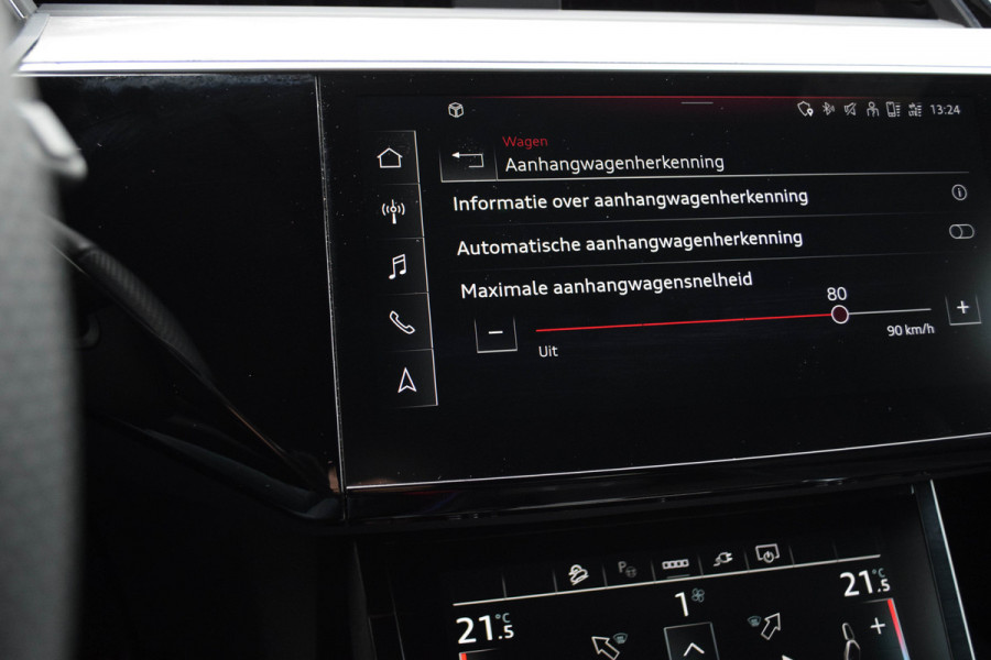 Audi Q8 e-tron 55 Quattro / 2x S-line/ Luchtvering/ Standkachel/ Top View/ Trekhaak/ Panoramadak/ 300kW (408PK)