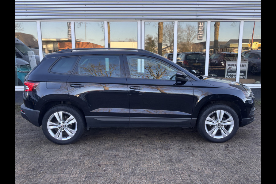 Škoda Karoq 1.5 TSI ACT Business | Stuurverwarming | Apple Carplay | Parkeer Sensoren | Cruise