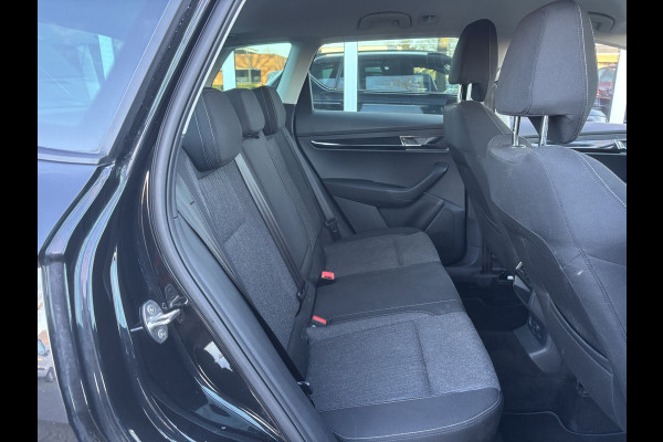 Škoda Karoq 1.5 TSI ACT Business | Stuurverwarming | Apple Carplay | Parkeer Sensoren | Cruise