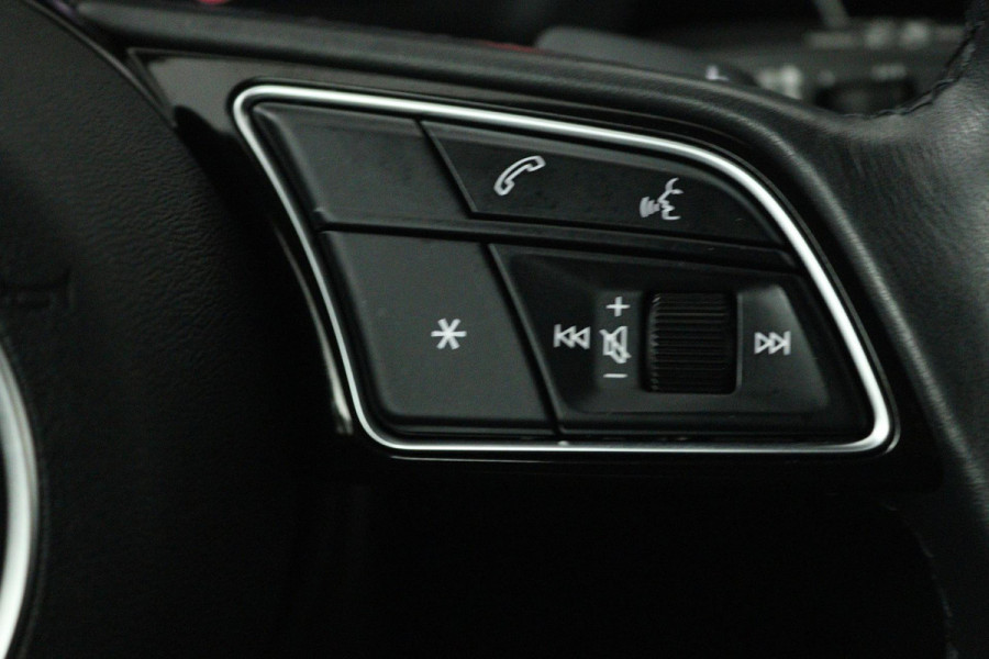 Audi A3 Sportback 30 TFSI Advanced edition (LANE-ASSIST, NAVIGATIE, CRUISE CONTROL ADAPTIEF, AUTOMAAT, PARKEERSENSOREN)