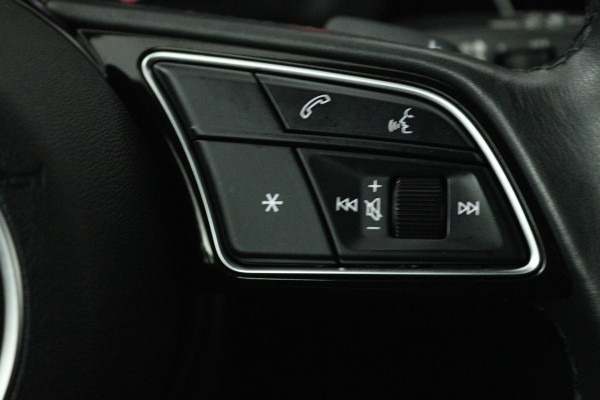 Audi A3 Sportback 30 TFSI Advanced edition (LANE-ASSIST, NAVIGATIE, CRUISE CONTROL ADAPTIEF, AUTOMAAT, PARKEERSENSOREN)