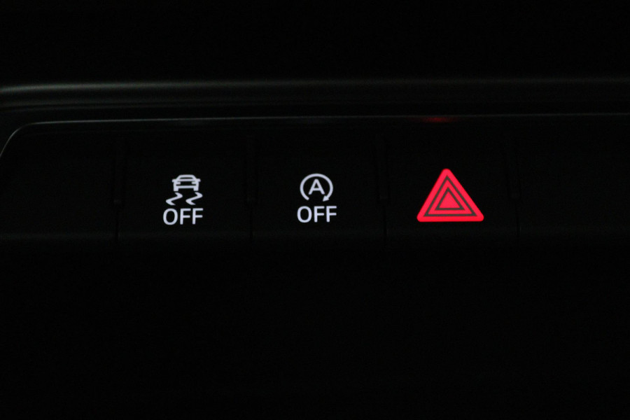 Audi A3 Sportback 30 TFSI Advanced edition (LANE-ASSIST, NAVIGATIE, CRUISE CONTROL ADAPTIEF, AUTOMAAT, PARKEERSENSOREN)