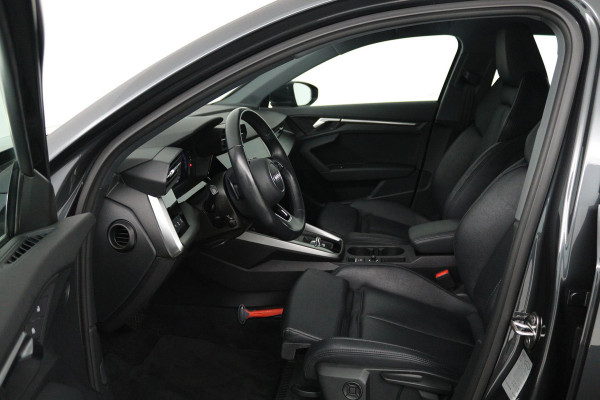 Audi A3 Sportback 30 TFSI Advanced edition (LANE-ASSIST, NAVIGATIE, CRUISE CONTROL ADAPTIEF, AUTOMAAT, PARKEERSENSOREN)