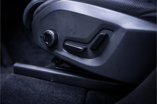 Volvo XC90 2.0 T8 Plug-in hybrid AWD Ultra Bright - Panorama l H&K | 360 Camera | Memory | Stuur & Stoelverwarming