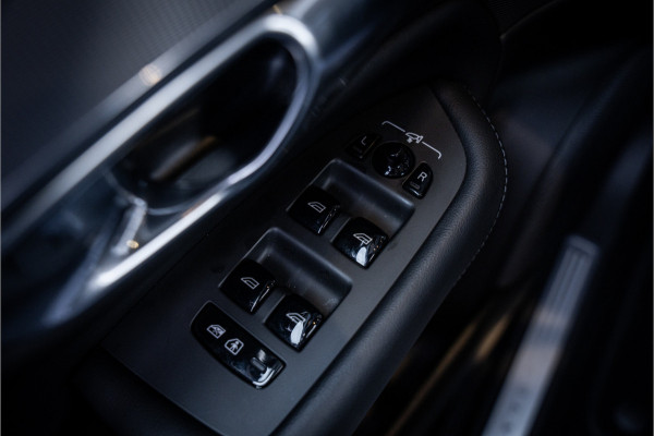 Volvo XC90 2.0 T8 Plug-in hybrid AWD Ultra Bright - Panorama l H&K | 360 Camera | Memory | Stuur & Stoelverwarming